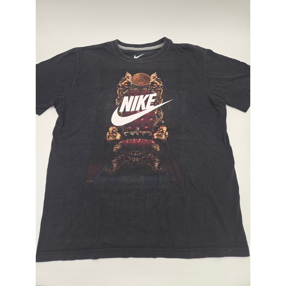 Nike LeBron James King Throne T Shirt Mens Large Black Graphic Tee